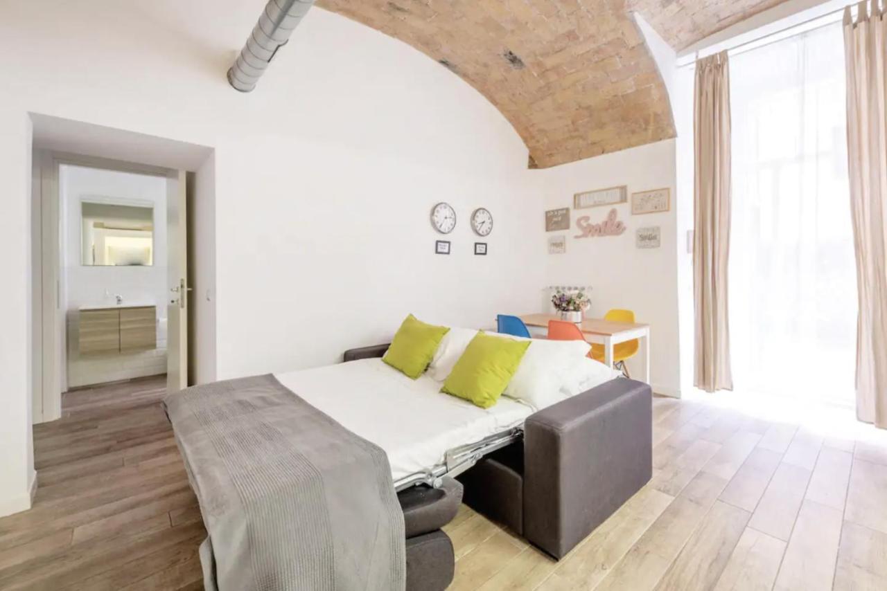 New-Big Honey Colosseum 4Bdr + 2Sofa Bed A/C Rom Exteriör bild